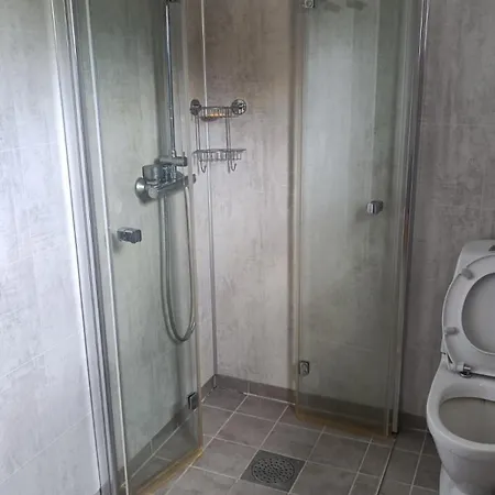 Komfortabel Pa Veien Mot Nordkapp Apartman