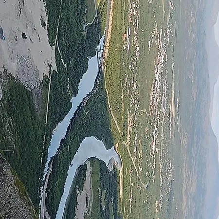 Komfortabel Pa Veien Mot Nordkapp 아파트 *